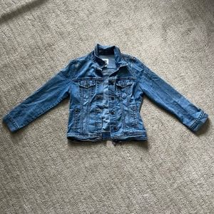 ✨Old Navy Sz Medium Jean Jacket✨